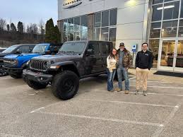 For Sale: 2025 Jeep Grand Cherokee L Limited at Collierville CDJR Upgrade  to the 2025 Jeep Grand Cherokee L Limited, where luxury meets adventure.  This three-row SUV offers spacious seating for up