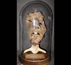 Ed gein part 1 of 6. Ed Gein Un Serial Killer Fabrique Des Objets A Partir De Ses Victimes
