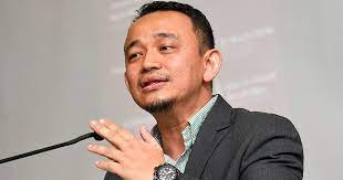 Beliau fasih bertutur dalam beberapa bahasa. Siapa Dr Maszlee Malik Ini Biodata Ringkas Tentang Menteri Pendidikan Malaysia Nikkhazami Com