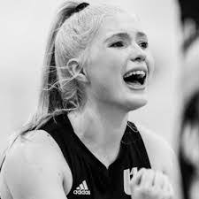 Kayla Wheaton's Instagram, Twitter & Facebook