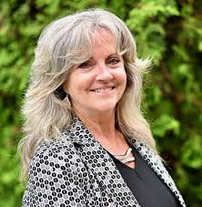 Lisa Tollis, REALTOR®, Royal LePage State Realty, Brkg....