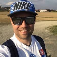 Jeho manželka lydie franka bartošová mu přivedla před měsícem na svět rozkošného syna. Skupiny Ivan Bartos Vzdelavanie Digital