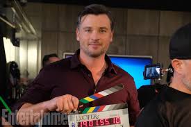 lucifer first look tom welling makes his debut tom welling smallville tom welling smallville
