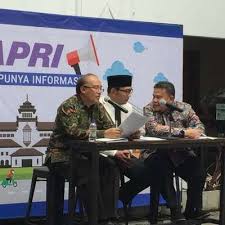 Ketahui besaran upah minimum pekerja ibu kota di artikel ini. Ini Daftar Lengkap Umk 2020 Pada 27 Kabupaten Kota Di Jabar