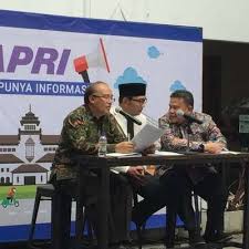 Standar gaji umr di dki jakarta selalu naik dari tahun 2015 sampai 2020. Ini Daftar Lengkap Umk 2020 Pada 27 Kabupaten Kota Di Jabar