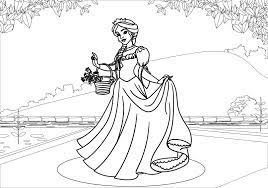 Aladdin, la belle au bois dormant, pocahontas, mulan, cars ou les bagnoles, raiponce, la reine des neiges, le roi lion, mickey et winnie, viana, princesse sofia, blanche neige. Coloriage De Princesses A Imprimer La Princesse Et Ses Roses
