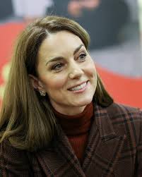 Cambridge ROYALS Chronicle 1940 to 1990, by Mike Petty 1940 1940 08 16 The  Duchess of Gloucester visited Cambridge. At an emergency hospital, the  whole of the nursing staff, regular and auxiliary,