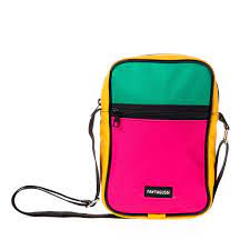 Shop shoulder bags at zumiez, carrying a huge selection of bags from brands like fila bumbag, petals & peacocks, and more. Shoulder Bag 8 Modelos Para Ficar De Olho Em 2021 Vigia De Preco