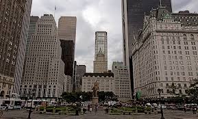 • the building incorporates its design into the facades of three smaller older landmarked 5th avenue buildings. Vereinigte Staaten Von Amerika New York New York City Manhattan Central Park Und Umgebung 2 Bild 1201898 Erde In Bildern