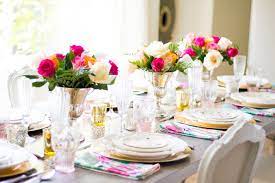 Table set for a dinner party. 6 Tips Setting Ultimate Dinner Party Table
