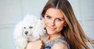 Maria menounos's announcement triggered a huge spike in google searches on tuesday for 'meningioma', the type of tumor she has. How Maria Menounos Brain Tumor Symptoms Clued Her In
