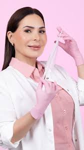 Ella es @cossettekellyaesthetics, Esteticista, emprendedora y una mujer que  proyecta seguridad desde el primer momento., Su imagen ahora refleja lo  mismo que sus manos: precisión, cuidado y ...