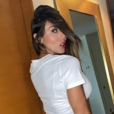 Cuenta con 33 años de edad. Sonia Isaza Ella Es La Novia De Arturo Vidal El Refuerzo Sonado Del Club America Soy Futbol