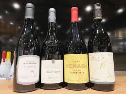 National Pinot Noir Day In 2020 Pinot Noir Pinot Red Wine