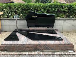 Selon les dessins ou les photos. Monuments Entreprise De Reference Dans Le Granit Et Le Marbre A Mulhouse Altkirch Colmar Alsagranit