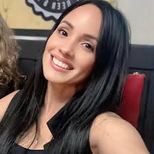 Half pizza half calzone, para complacer todos los antojos 😍🍕 🚗Delivery  disponible🚗 ☎️787-328-9612☎️ 📍Guaynabo Barrio Camarones a 1 minuto de la  muda.