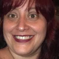 300+ perfiles de «Britto»