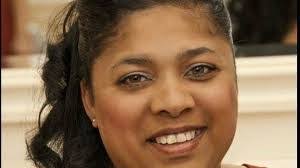 Sonya Fox's Instagram, Twitter & Facebook