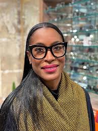 Laura Mayne — Wikipédia