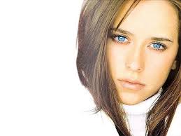 Now jennifer is a famous actress who can boast a great number of various roles. Jennifer Love Hewitt With Photoshopped Blue Eyes As Maxine Alexia Fox Glasswalker Ragabash In Werewolf The Apocalypse