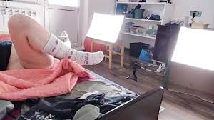 Kinky Tiffany Ann Soto takes risks with ice into her cunt