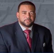 Earlier this week, we shared a story from the McCarthy family, who was  looking for the person/people who helped save James Joseph McCarthy's life  when he suffered a heart attack at our