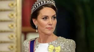 Kraliyet tahtında ikinci Diana vakıası Prens William'ın Kate'i aldattığı  iddiası gündemde