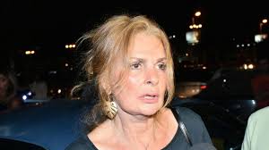 كانت القراءة سلسة و مسلية، و لكن للأسف لم أستطع فهم بعض مصطلحات العقاد ,و بعض مصطلحات الفصحى القديمة التي استخدمها في نقل ما قالته السيدة عائشة مثلاً. Ø¨Ø¹Ø¯ Ø§Ù„Ù‡Ø¬ÙˆÙ… Ø¹Ù„ÙŠÙ‡Ø§ Ù‡Ø°Ø§ Ù…Ø§ Ù‚Ø§Ù„ØªÙ‡ ÙŠØ³Ø±Ø§ Ø¹Ù† Ø³Ù…ÙŠØ± ØºØ§Ù†Ù… ÙˆØ¯Ù„Ø§Ù„ Ø¹Ø¨Ø¯ Ø§Ù„Ø¹Ø²ÙŠØ² Ù„Ø§ÙŠÙ Ù†ÙŠÙˆØ²