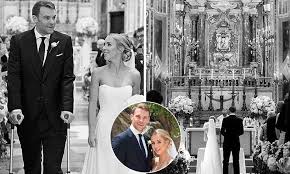 Manuel neuer's age is 34. Manuel Neuer Marries Nina Weiss As Mario Gotze Attends Daily Mail Online