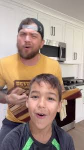 Beatrice Gregg's Instagram, Twitter & Facebook