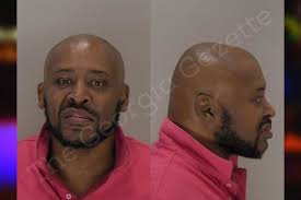 Darrell Garnett's Instagram, Twitter & Facebook