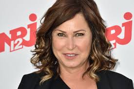 Evelyne Thomas fête ses 60 ans : ex-mari, origine, où vit-elle, Marianne…  découvrez tout sur l'animatrice !