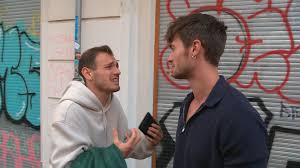 Sascha hat heimlich Maltes Geldbeutel geklaut – und gibt ihn jetzt einfach  so zurück!? 😳 Malte ist komplett verwirrt: Was soll das? Egal, was Sascha  jetzt vorhat, er soll ihn einfach in Ruhe lassen! 😤 ...