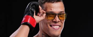 Alexander Riggs (%{weight}) Perfil do MMA