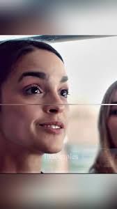 Lisa Koppel's Instagram, Twitter & Facebook