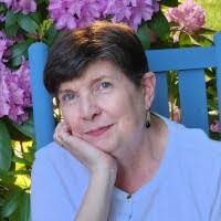 Amber Sowinski's Instagram, Twitter & Facebook