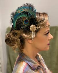 Glam by Erin is available this Fall and Winter for all your hair and makeup  needs ❤️ We do personal on-location appointments and specialize in makeup  and hair for photography, special events