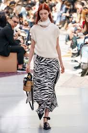 Sacai Croisiere 2020 Defile Vogue Paris Fashion Fashion Show Fashion Trend Report