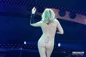 Pin On Helene Fischer Donau Arena Regensburg 05 06 2013