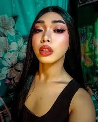 Latina Armstrong's Instagram, Twitter & Facebook