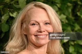 760 Angela Anderson Photos & High Res Pictures