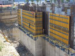 Kagir duvarların üzerine yapılacak beton veya mozaik gibi yapık taç harpuştaların düzgün olması için rendeli ve yağlanmış tahtalar kullanılır. Betonarme Perde Duvar Kalibi Gurbuz Iskele Kalip Sistemleri