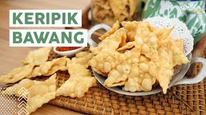 Penggunaan santan akan menghasilkan keripik yang lebih gurih dan renyah 'rapuh', sehingga tidak bisa digantikan dengan air. Resep Keripik Bawang Gurih Dan Renyah Enaknya Kebangetan Youtube