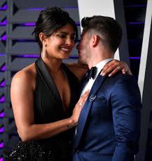 Priyanka Chopra And Nick Jonas 2019 Vanity Fair Oscar Party Famousfix Their relationship developed after that and the two of them met for the first time in 2017 at the vanity fair oscar party. 2019 vanity fair oscar party