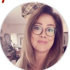 One of my favorite homemade 🤩🤩🤩🥰, chicken food salad, Seafood omelet,  cuttlefish salt and pepper, and crab with tamarin sauce 🤤 enjoy 😊