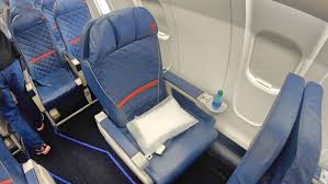 Review Delta Air Lines Crj900 First Class And Comfort