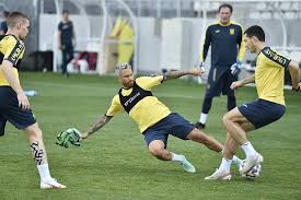 Сьогодні збірна україни з пляжного футболу розпочне боротьбу у відбірному турнірі чемпіона. 9wjtqcmreoooim