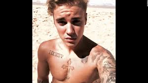 Justin Bieber muestra al mundo entero sus atributos