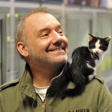 Square Roots: Richard Bloch