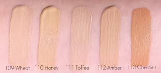 Raspberry Rouge Clarins Ever Matte Foundation Swatches